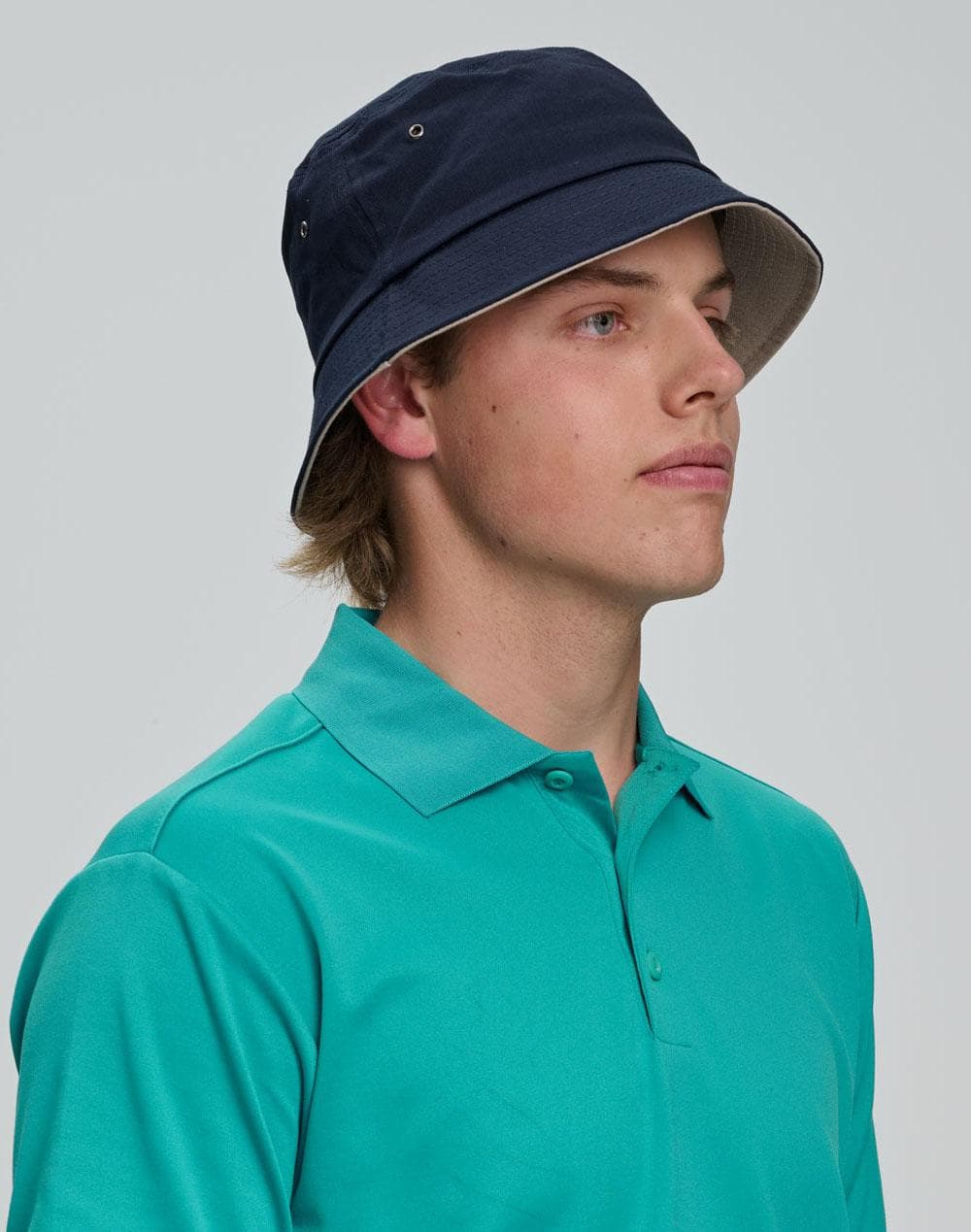 contrasting underbrim bucket hat