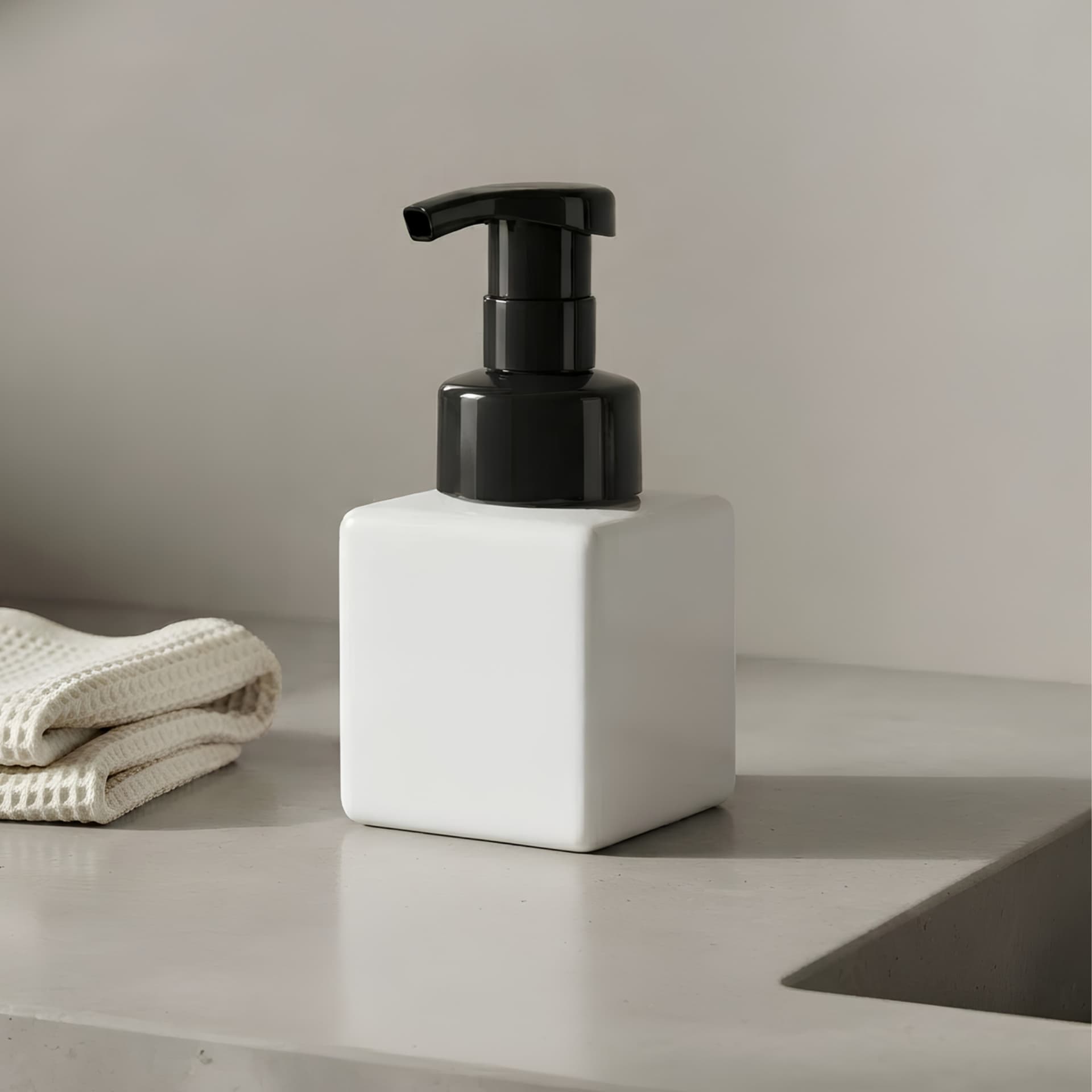 Glenn Foaming Soap Dispenser
